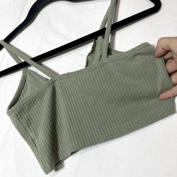 SOLD-Pretty Little Thing Green Ribbed Button Up Bra Top Crop Top 4 - Picture 13 of 14
